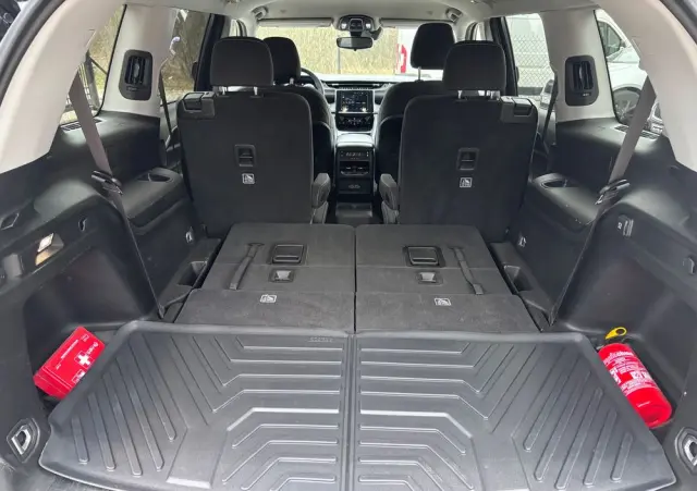 JEEP Grand Cherokee 3.6 V6 Pentastar 4WD Automatik Laredo