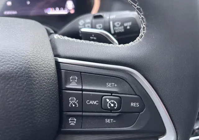 JEEP Grand Cherokee 3.6 V6 Pentastar 4WD Automatik Laredo