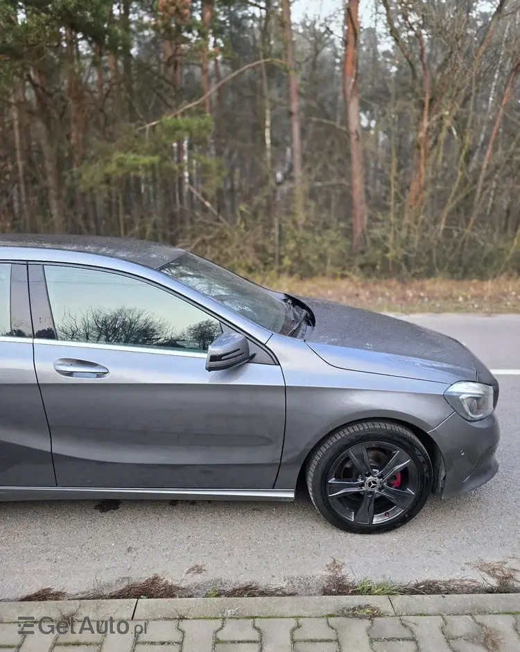 MERCEDES-BENZ Klasa A 180 CDI AMG Line