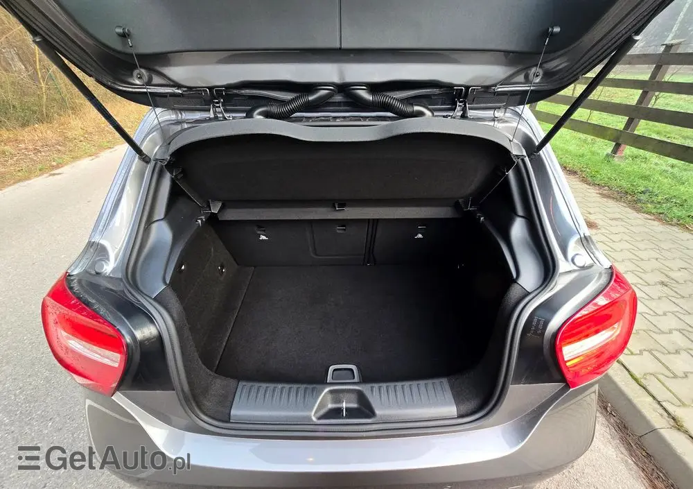 MERCEDES-BENZ Klasa A 180 CDI AMG Line