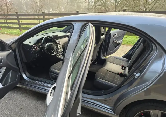 MERCEDES-BENZ Klasa A 180 CDI AMG Line
