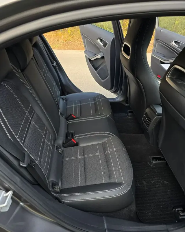 MERCEDES-BENZ Klasa A 180 CDI AMG Line