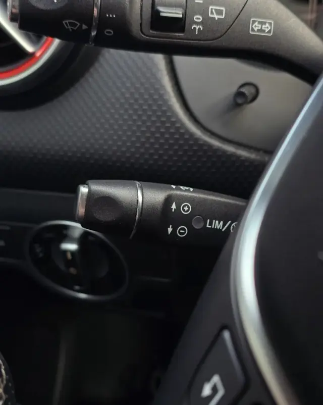 MERCEDES-BENZ Klasa A 180 CDI AMG Line