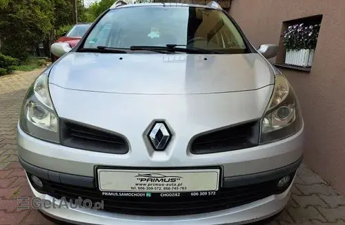 RENAULT Clio 