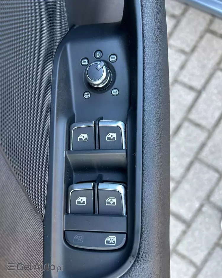 AUDI A3 40 TFSI Sportback quattro S tronic sport