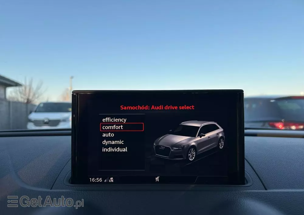 AUDI A3 40 TFSI Sportback quattro S tronic sport