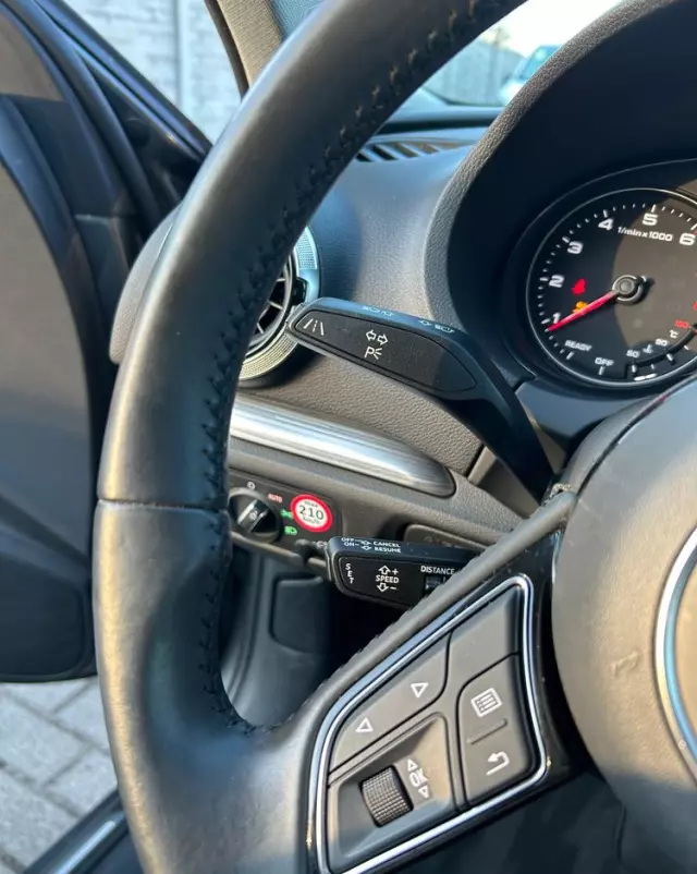 AUDI A3 40 TFSI Sportback quattro S tronic sport