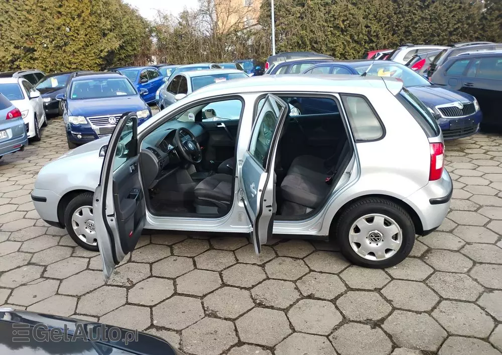 VOLKSWAGEN Polo 1.2 Basis