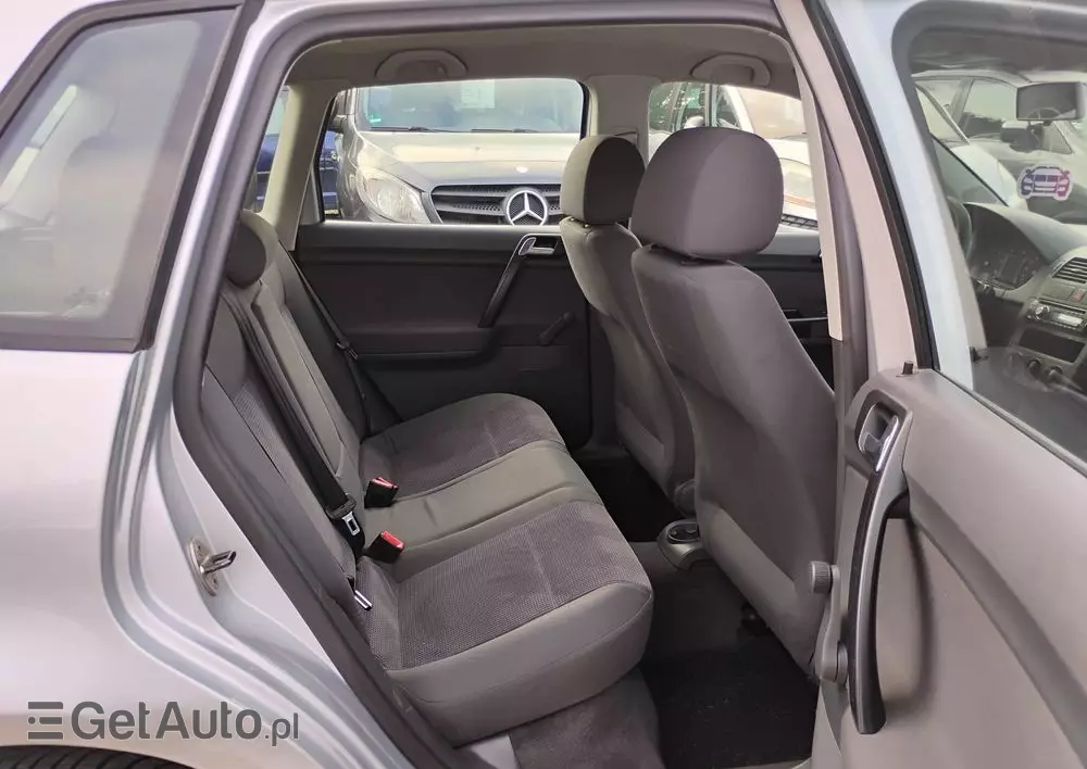 VOLKSWAGEN Polo 1.2 Basis