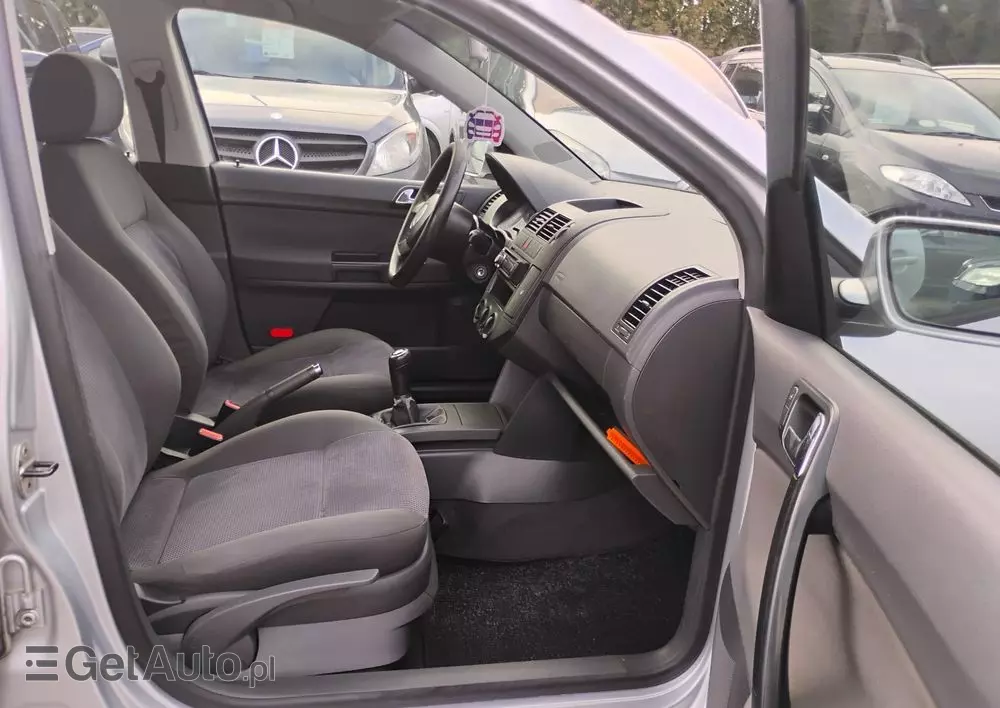 VOLKSWAGEN Polo 1.2 Basis