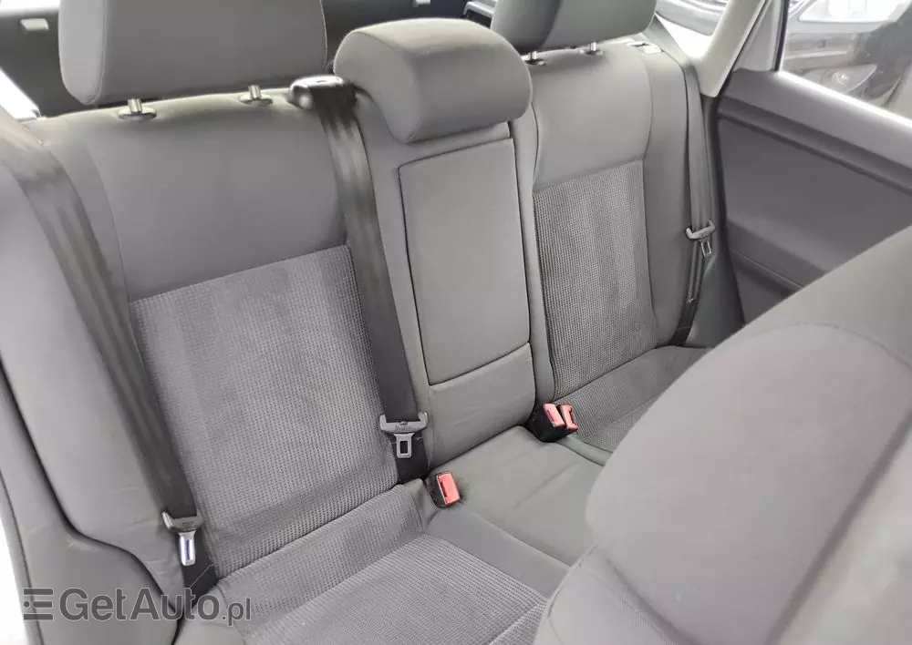 VOLKSWAGEN Polo 1.2 Basis