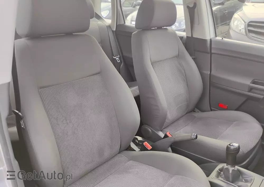 VOLKSWAGEN Polo 1.2 Basis