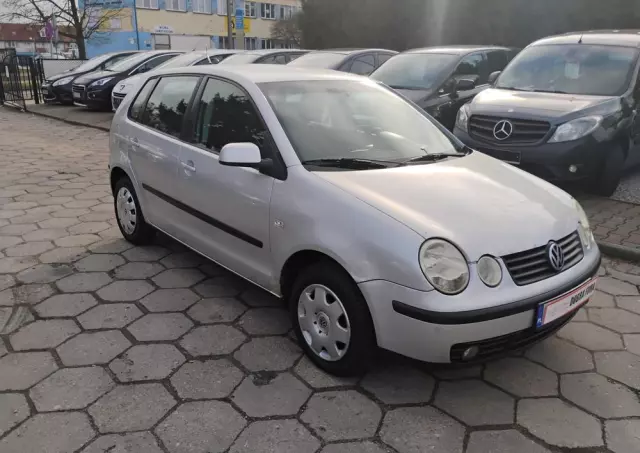 VOLKSWAGEN Polo 1.2 Basis