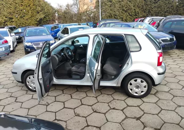 VOLKSWAGEN Polo 1.2 Basis
