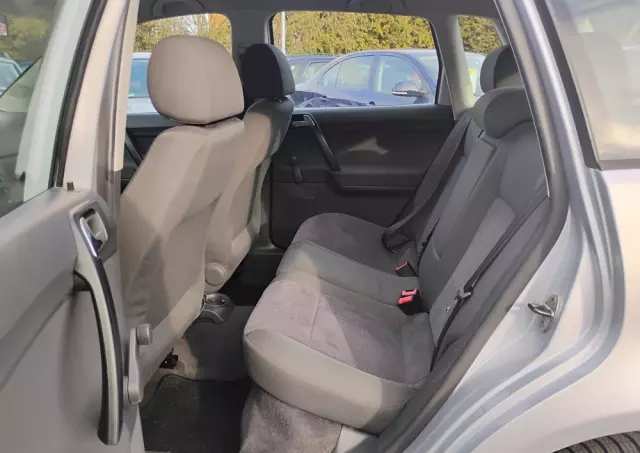 VOLKSWAGEN Polo 1.2 Basis