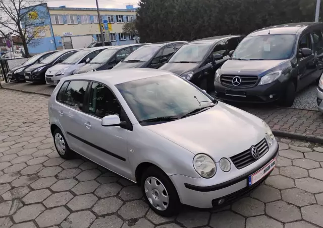 VOLKSWAGEN Polo 1.2 Basis