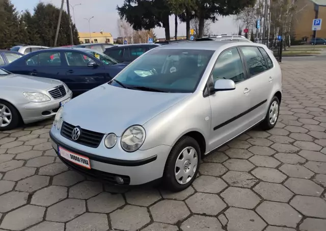 VOLKSWAGEN Polo 1.2 Basis