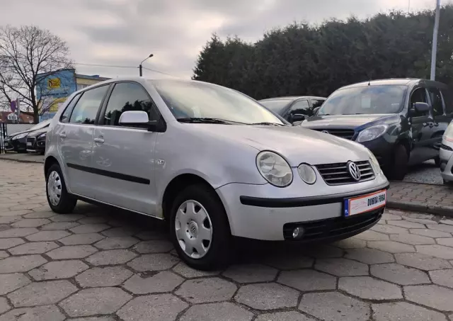 VOLKSWAGEN Polo 1.2 Basis