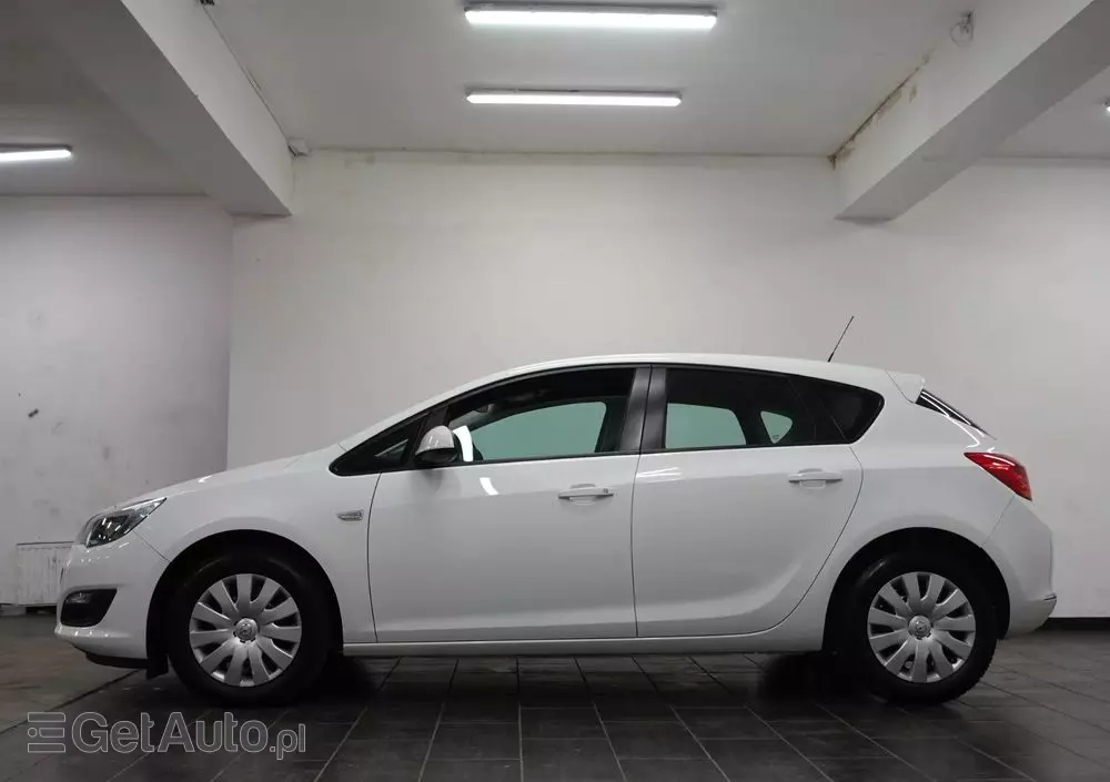 OPEL Astra 1.6 Selection