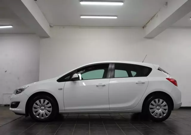 OPEL Astra 1.6 Selection