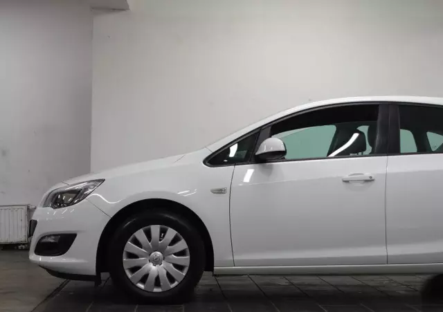 OPEL Astra 1.6 Selection