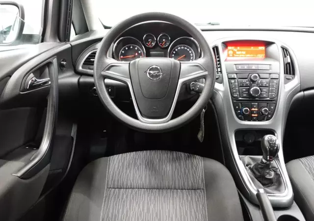 OPEL Astra 1.6 Selection