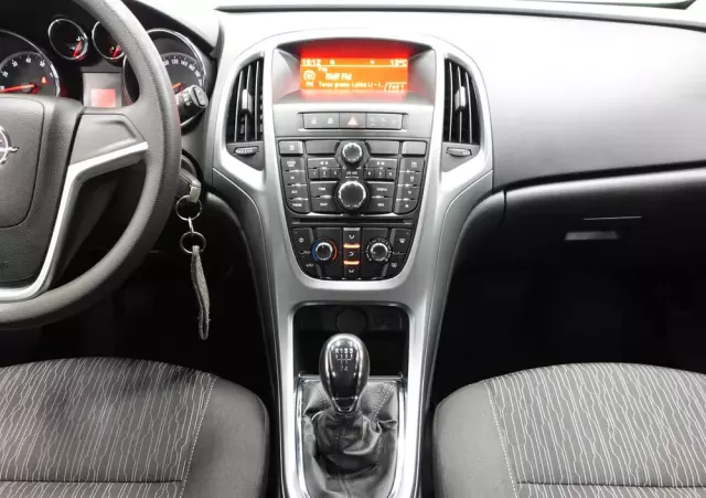 OPEL Astra 1.6 Selection