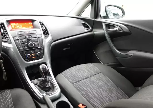 OPEL Astra 1.6 Selection