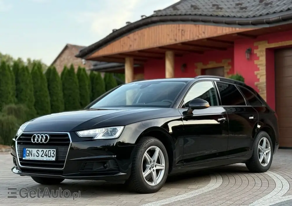 AUDI A4 