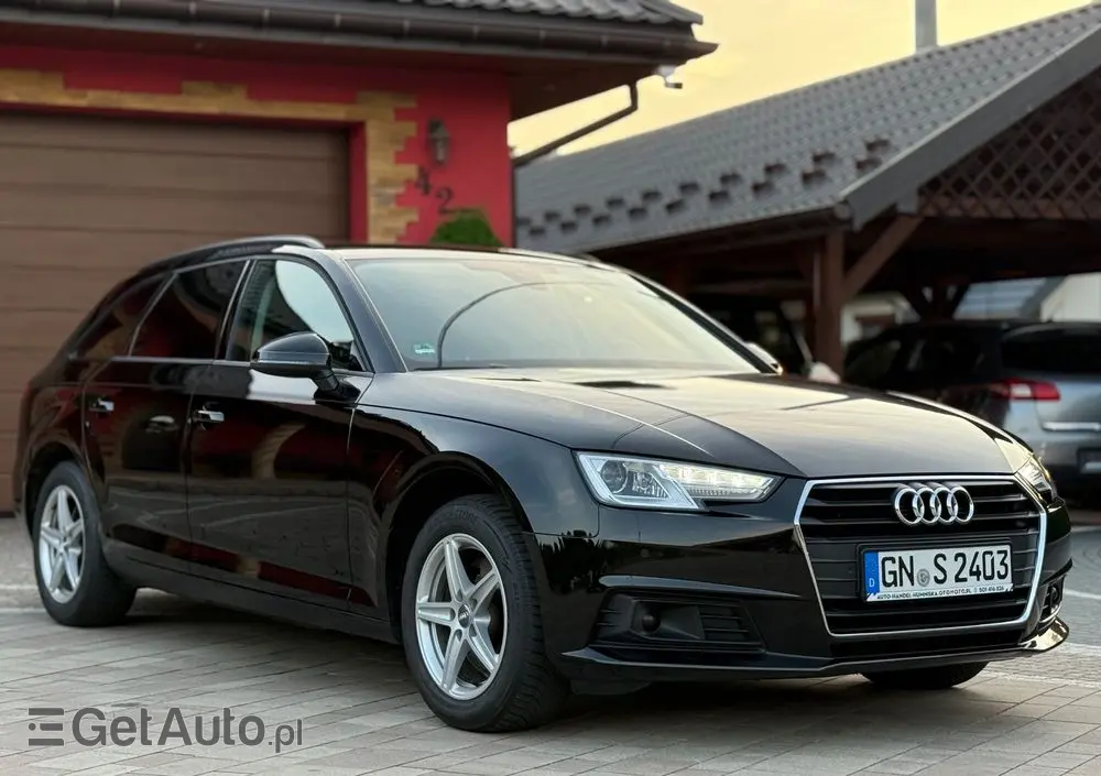 AUDI A4 