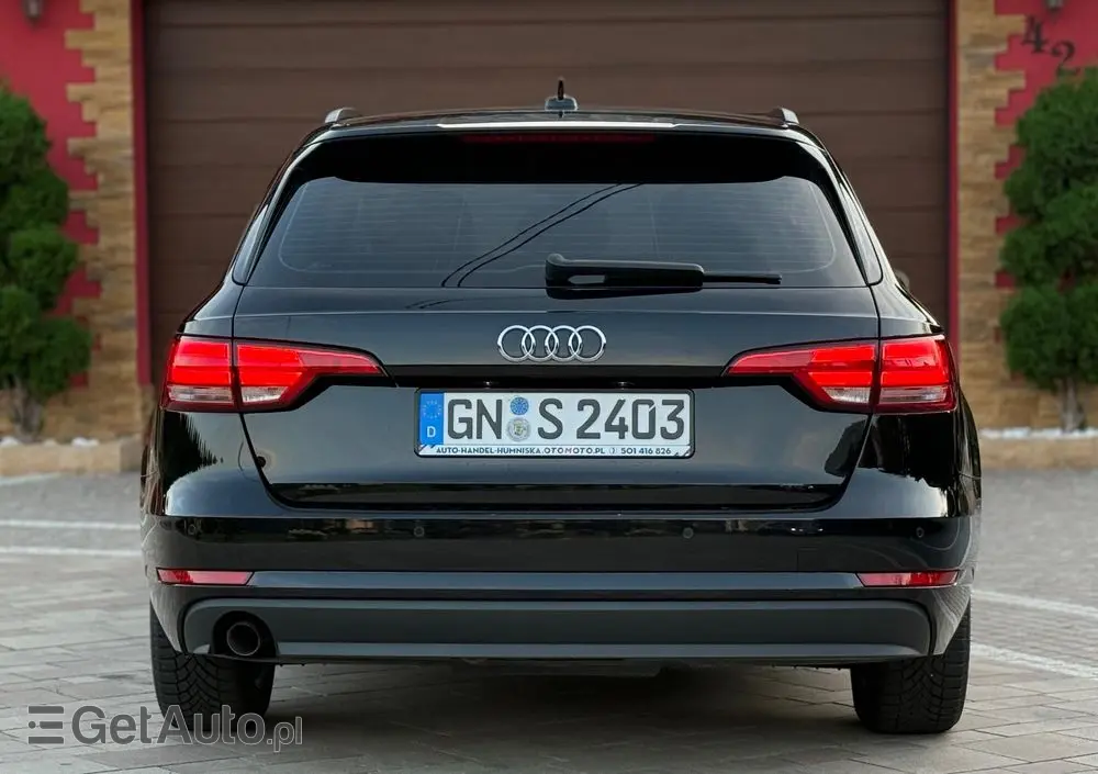 AUDI A4 