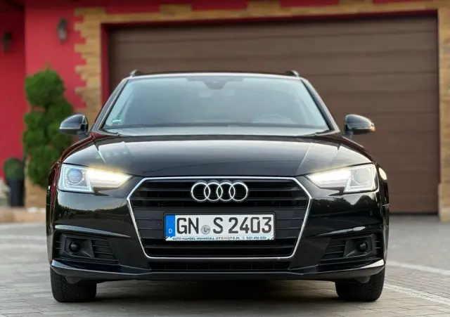 AUDI A4 