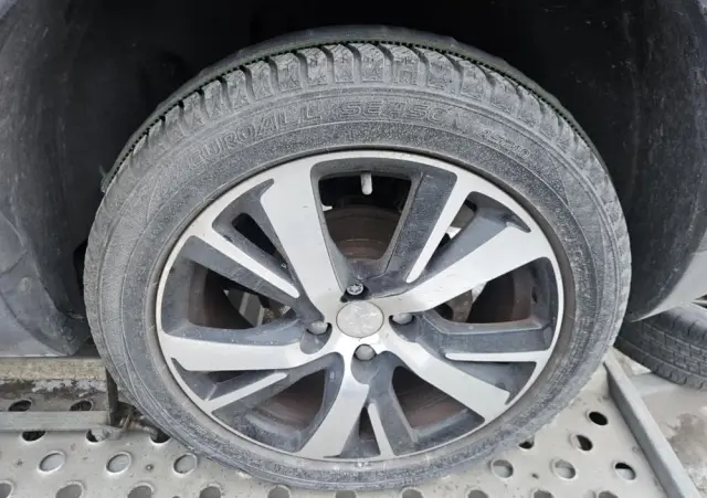PEUGEOT 2008 1.6 BlueHDi Crossway