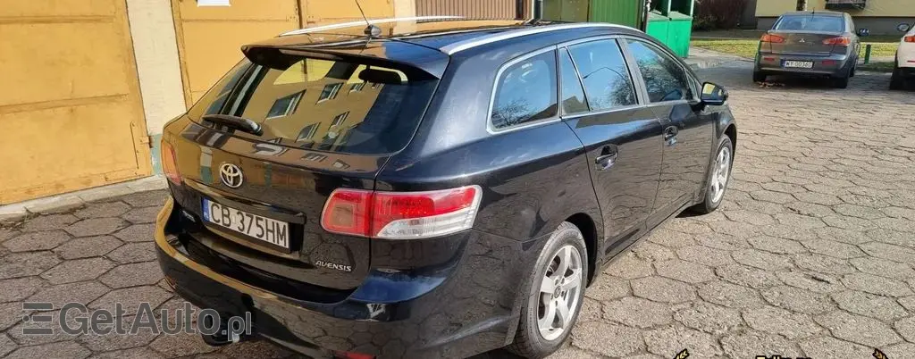 TOYOTA Avensis 