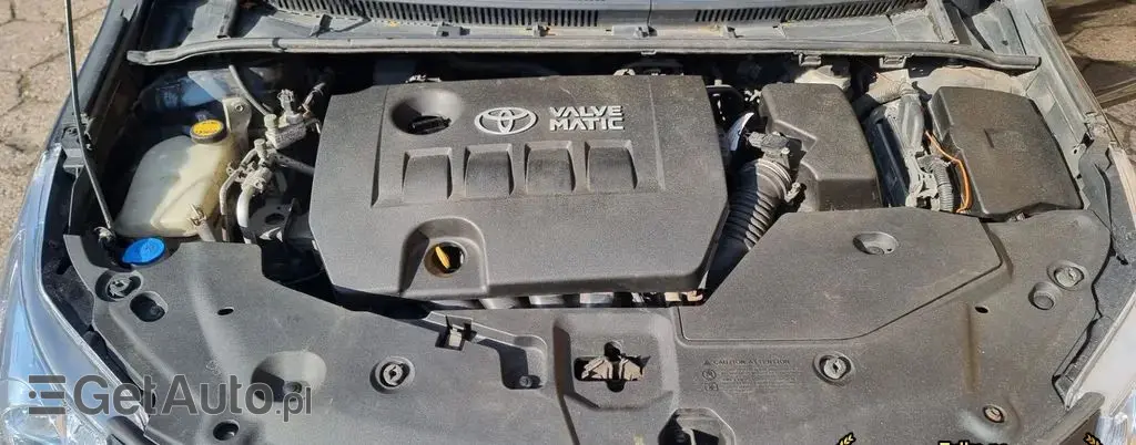 TOYOTA Avensis 