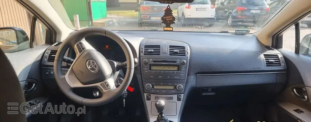 TOYOTA Avensis 