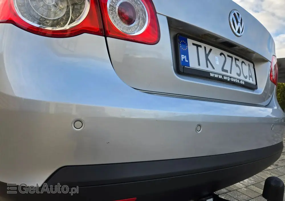 VOLKSWAGEN Jetta 2.0 TDI Sportline