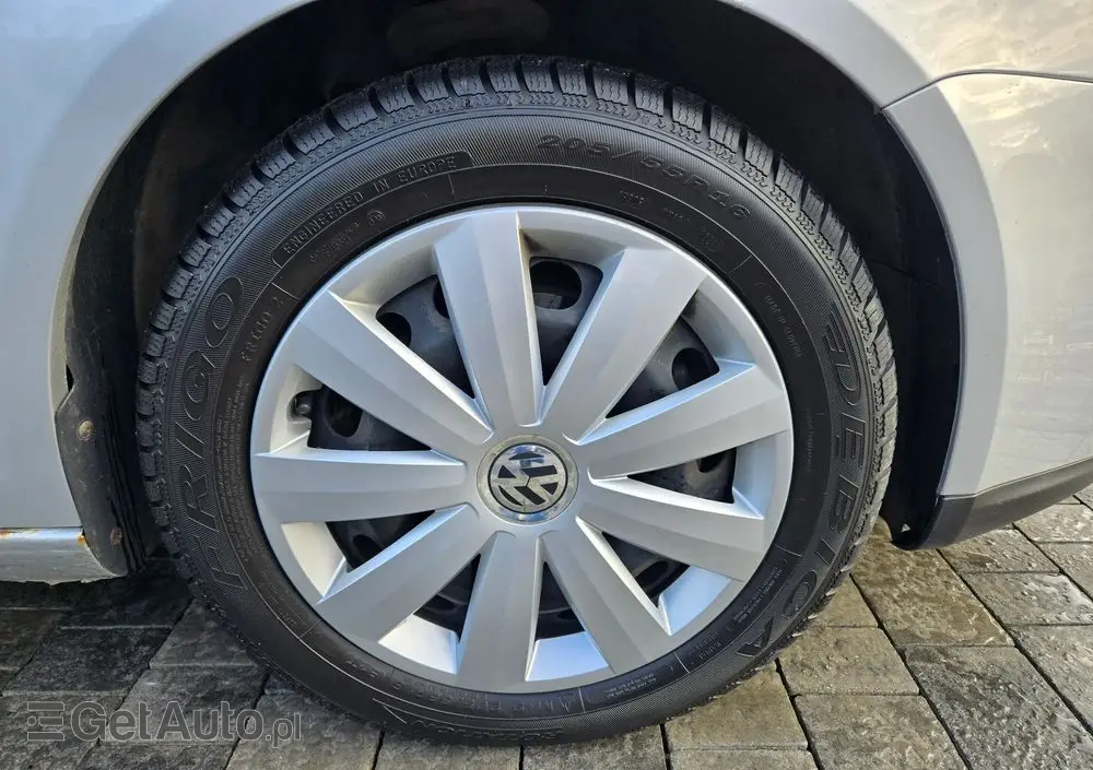 VOLKSWAGEN Jetta 2.0 TDI Sportline