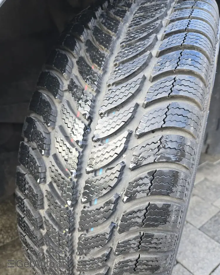 VOLKSWAGEN Jetta 2.0 TDI Sportline