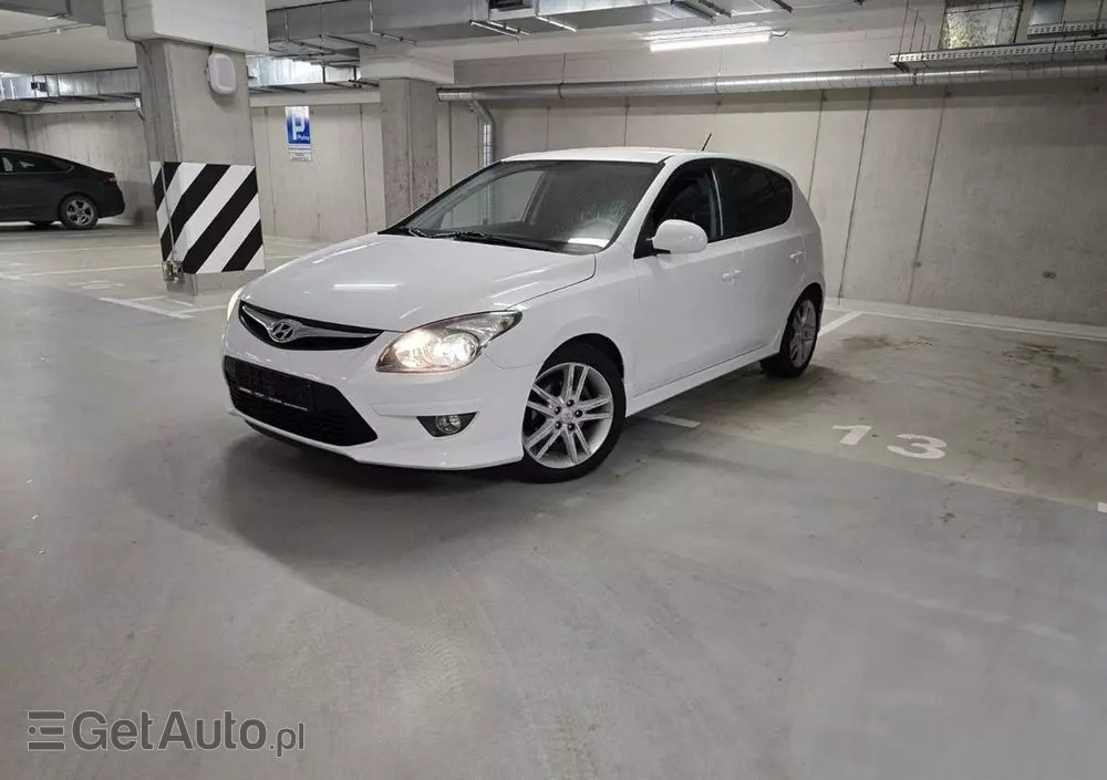 HYUNDAI I30 1.4 Base + World Cup