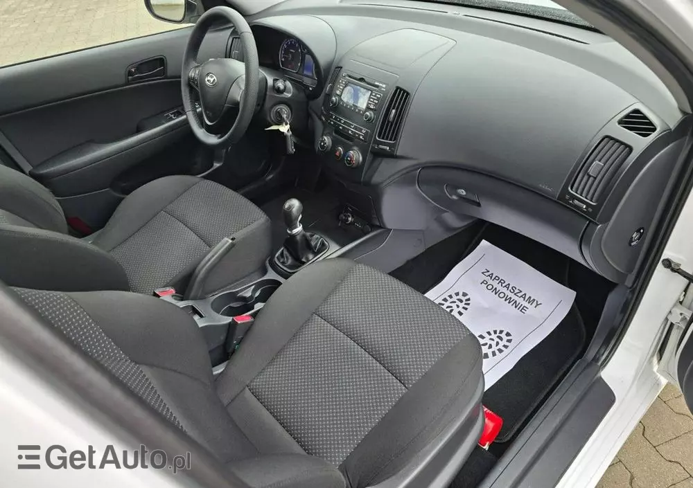 HYUNDAI I30 1.4 Base + World Cup