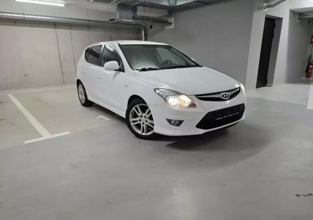 HYUNDAI I30 1.4 Base + World Cup