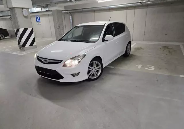 HYUNDAI I30 1.4 Base + World Cup