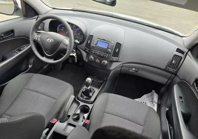 HYUNDAI I30 1.4 Base + World Cup