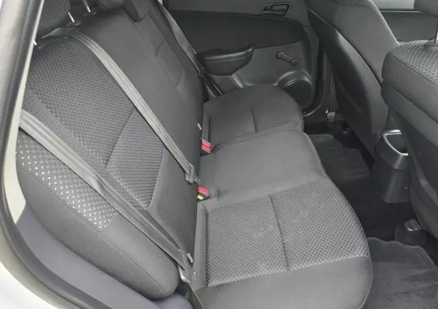 HYUNDAI I30 1.4 Base + World Cup