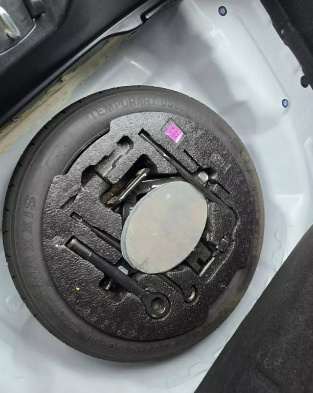 HYUNDAI I30 1.4 Base + World Cup