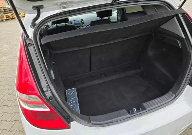 HYUNDAI I30 1.4 Base + World Cup