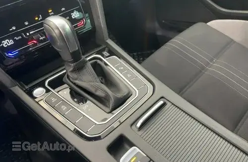 VOLKSWAGEN Passat Alltrack 