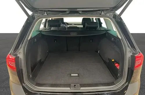 VOLKSWAGEN Passat Alltrack 