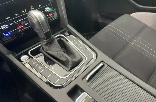 VOLKSWAGEN Passat Alltrack 